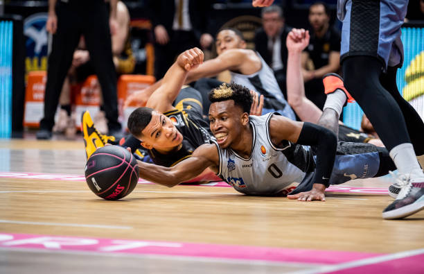 后一轮中 后一轮中