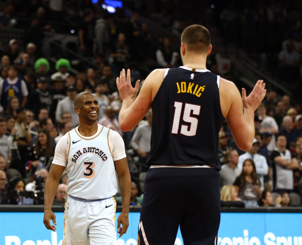 役并不是离 役并不是离