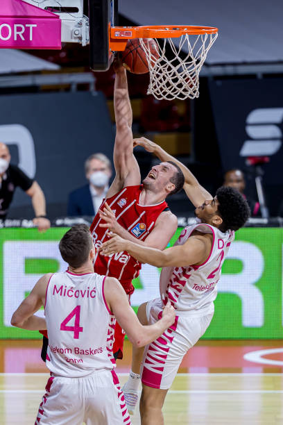 里的进攻线 里的进攻线